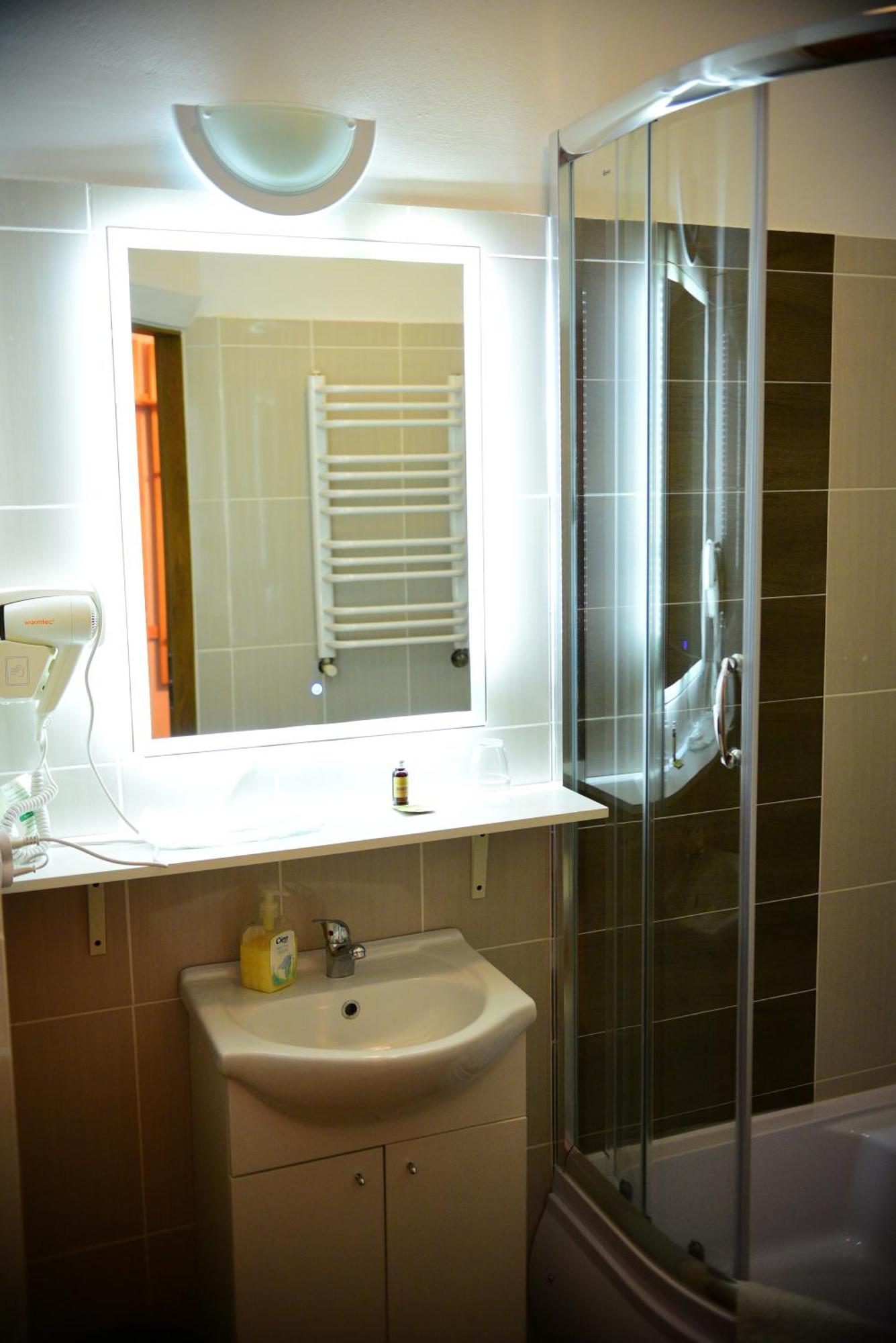 Hotel Villa Hubertus Kutno Zimmer foto